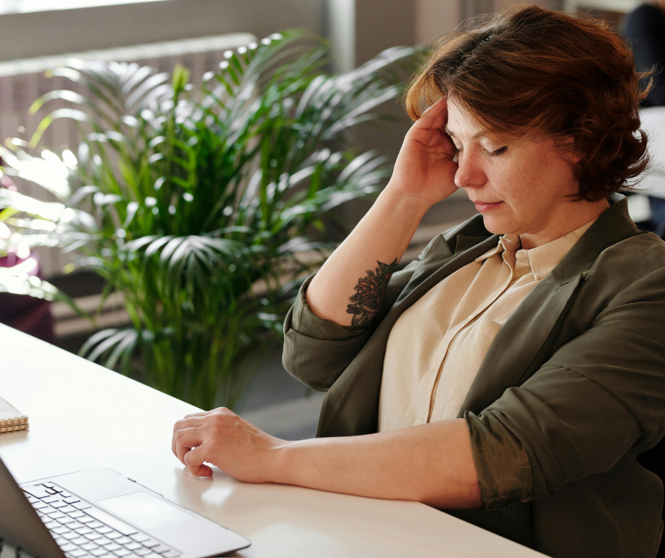 Mikä auttaa päänsärkyyn?